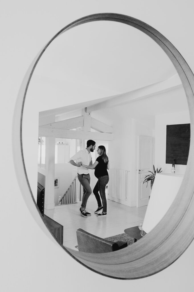 Photographe femme enceinte toulouse aude carcassonne castelnaudary narbonne gruissan- photos de grossesse naturelles artistiques originales