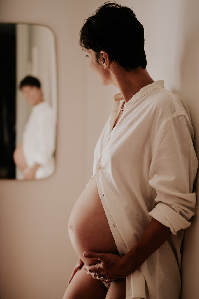 Photographe femme enceinte Toulouse - photos naturelles et artistiques