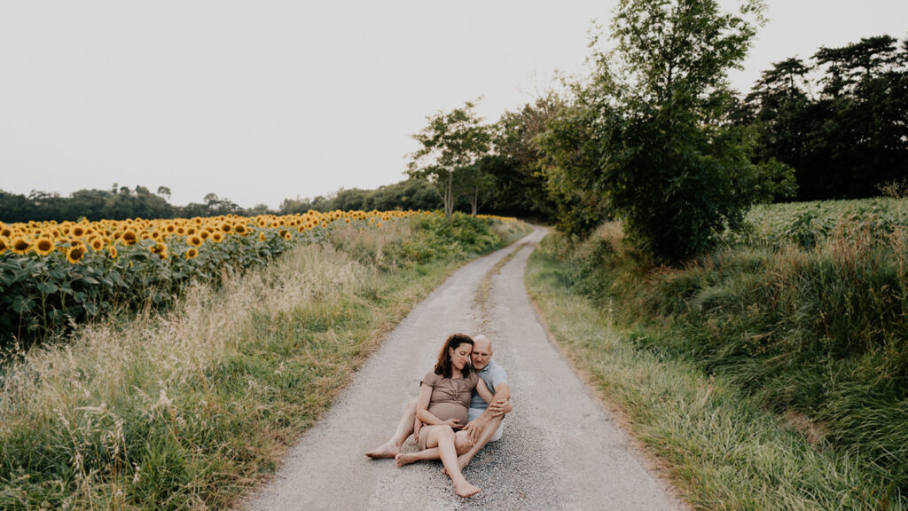 Photographe femme enceinte Castelnaudary - photos naturelles et artistiques