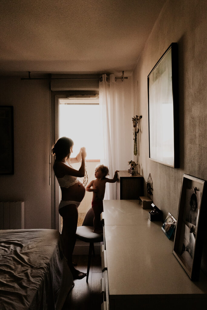 Photographe femme enceinte Toulouse - photos naturelles et artistiques