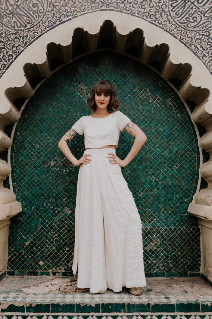 Portrait éditorial de Marion Seclin en robe de mariée Céline Ménard, photo réalisée par Céline Deligey, photographe mode et mariage Toulouse.