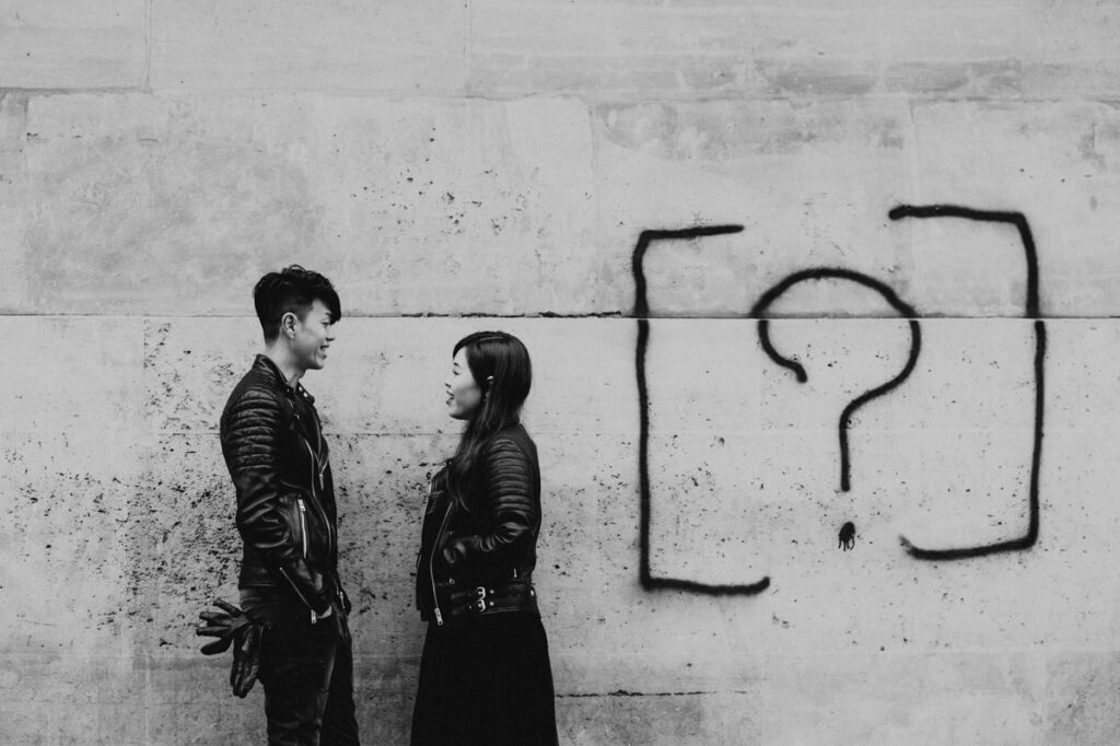 Photographe couple Paris - Photos amoureux dans la ville