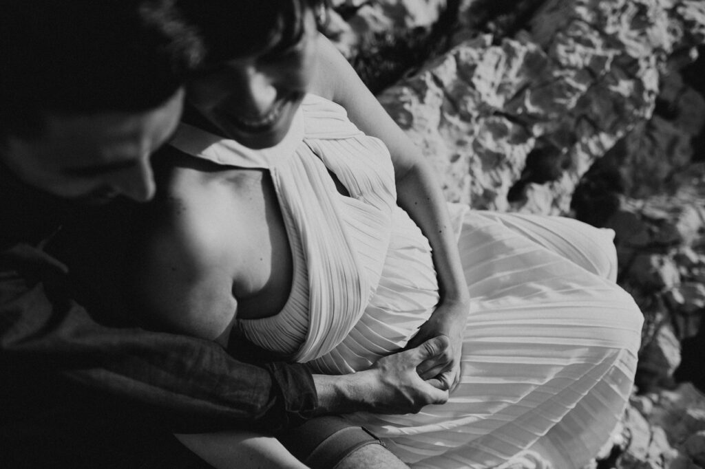 Photographe femme enceinte toulouse aude carcassonne castelnaudary narbonne gruissan- photos de grossesse naturelles artistiques originales